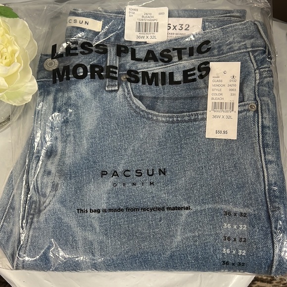 💥3/$30💥NWT - PacSun Jett Stacked Skinny Comfort Jeans, Bleach - 36Wx32L - Picture 7 of 8